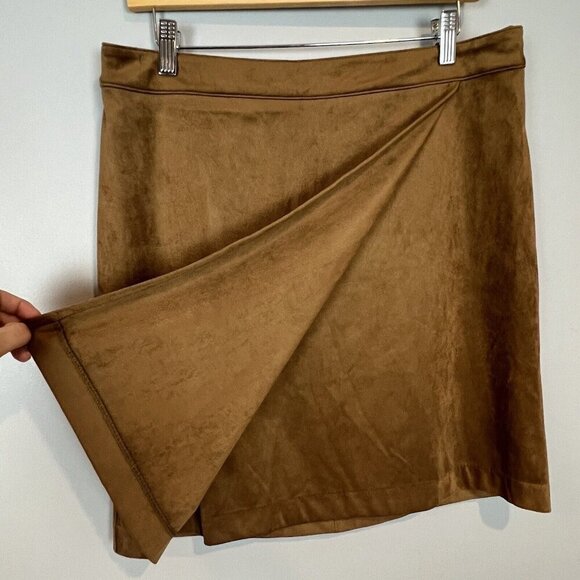 J. Jill Faux Suede Fixed Wrap Knee Length Skirt in Acorn Brown Medium Petite MP - Picture 3 of 11